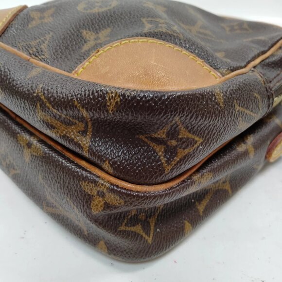 Authentic Louis Vuitton Amazon Brown Monogram Crossbody Bag LCMON203-112025 - Picture 6 of 9
